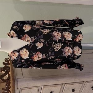 Beautiful Maurices Floral Blouse